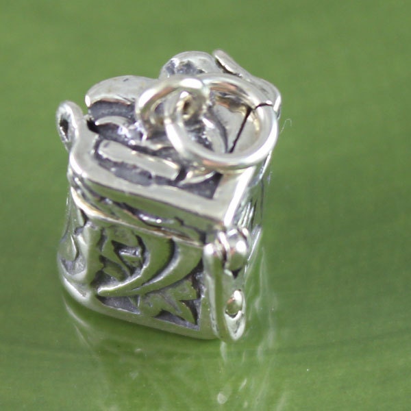 sterling Silber Herz Gebetsbox, Charm Anhänger, Wunsch Box, Medaillon Halskette, Medaillon, Spirituelle Pb058 sterling Silber Herz Gebetsbox, Charm Anhänger, Wunsch Box, Medaillon Halskette, Medaillon, Spirituelle Pb058 von SilverCharmsInc