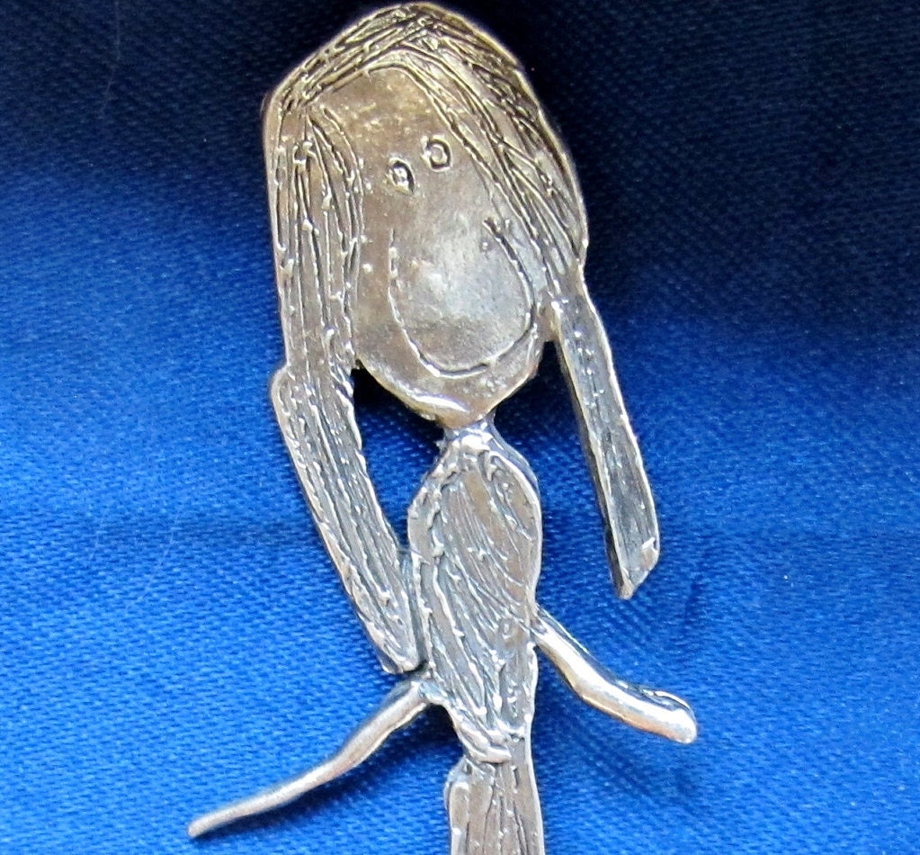 Signiertes Selbstportrait Eines 5 Jahre Alten Mädchens Sterling Pin Brosche 6 Gramm von SilverCuriosities