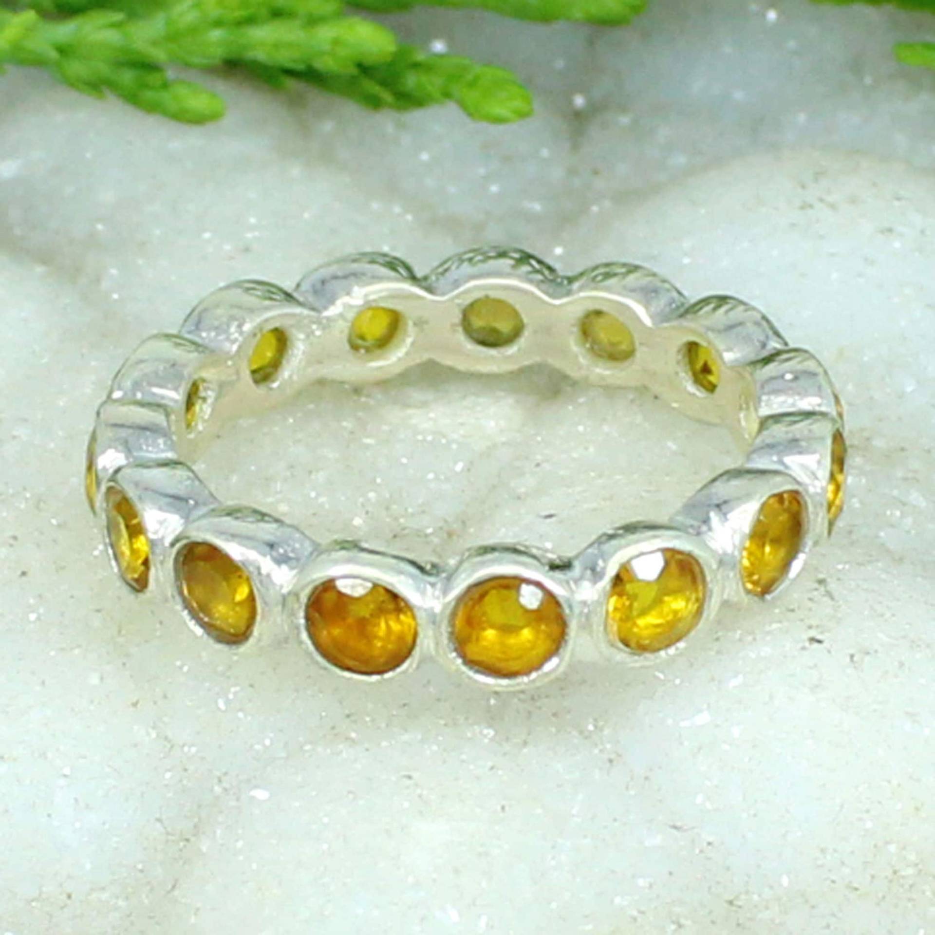 Citrin Quarz Sterling Silber Eternity Ring Handgemachtes Edelstein Band von SilverDesignerRings