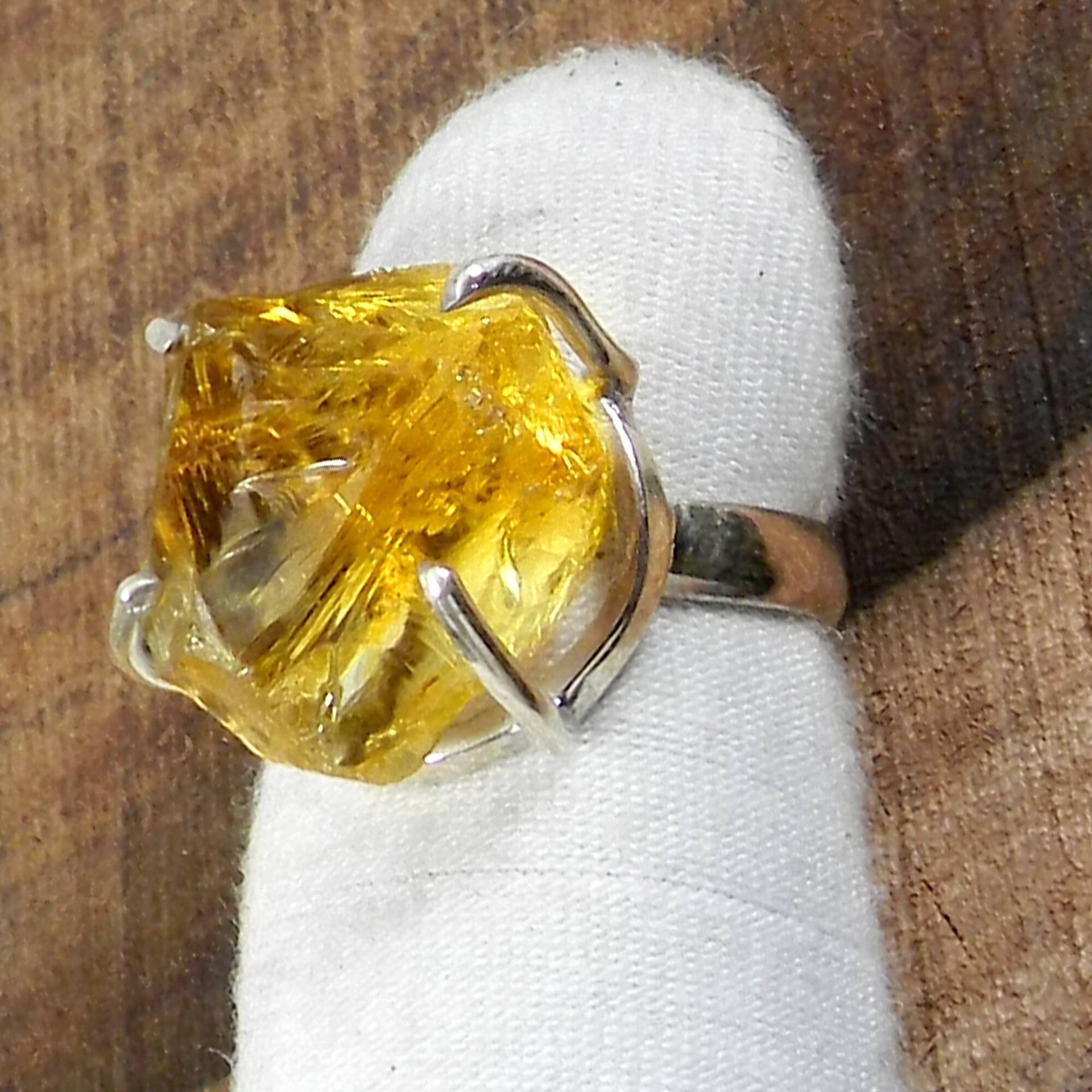 Handgemachte Rohe Citrin Ring 925 Sterling Silber Krappenfassung von SilverDesignerRings