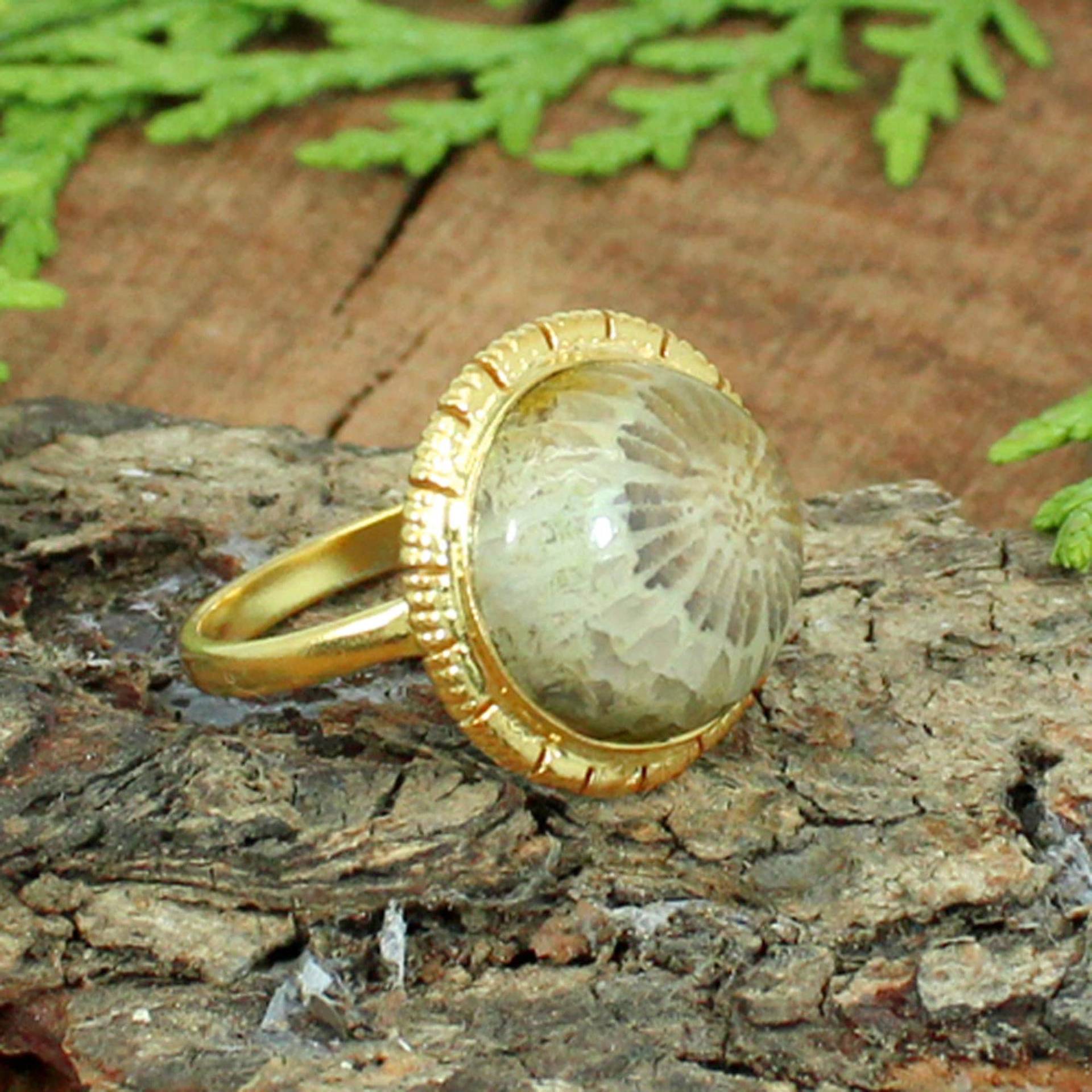 Handgemachte Vergoldete Sterling Silber Fossil Koralle Statement Ring von SilverDesignerRings