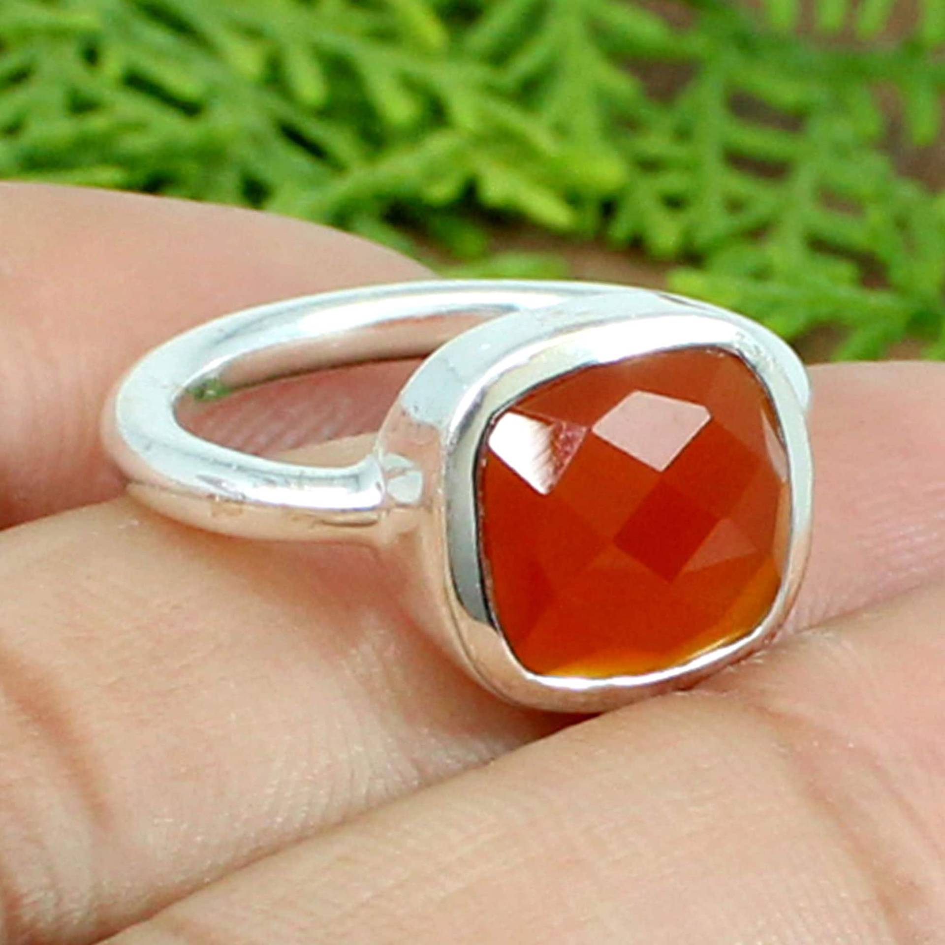 Handgemachter Kissen Karneol Ring 925 Sterling Silber Unisex Schmuck von SilverDesignerRings