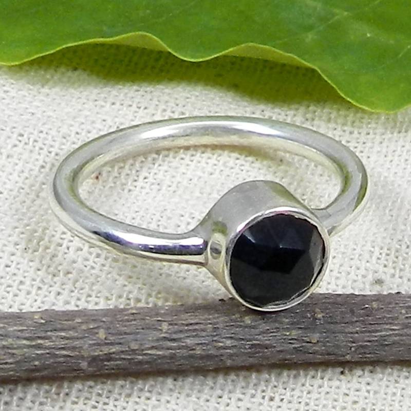 Handgemachter Rosenschliff Onyx Ring 925 Sterling Silber von SilverDesignerRings