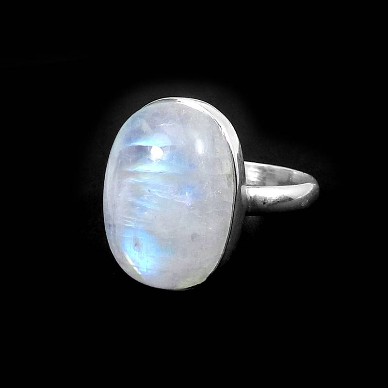 Regenbogen Mondstein Ring Ovaler Edelstein, 925 Sterling Silber Bezel, Boho Vintage Schmuck von SilverDesignerRings