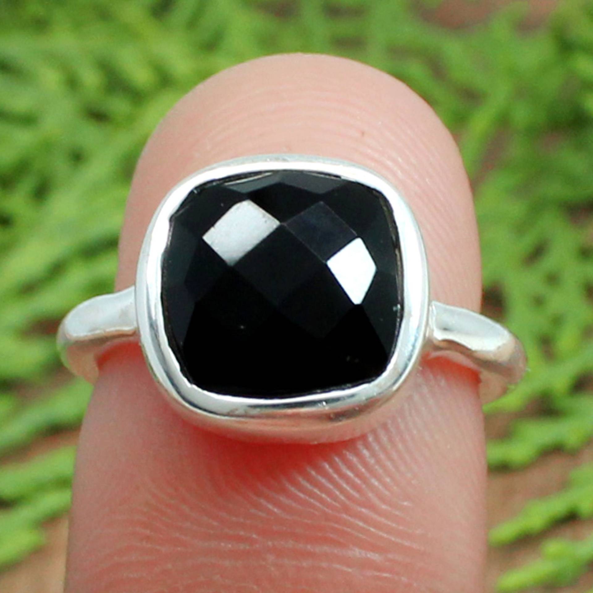 sterling Silber Schwarzer Onyx Ring Kissen Solitär, Alle Größen von SilverDesignerRings