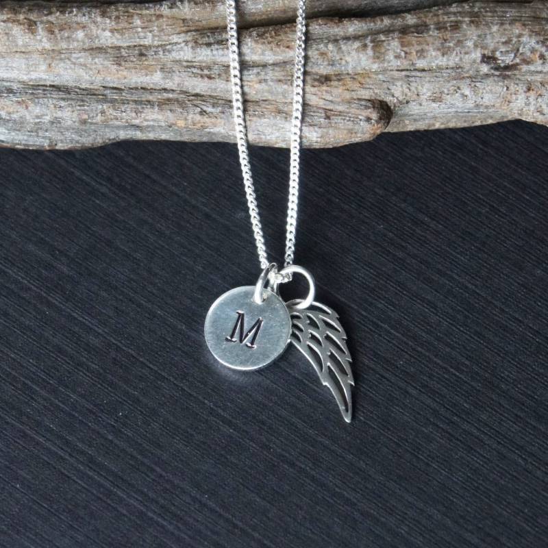 sterling Silber Flügel Erste Halskette, Personalisierte Engel Charme, Maßgeschneiderte Halskette von SilverDriftwood