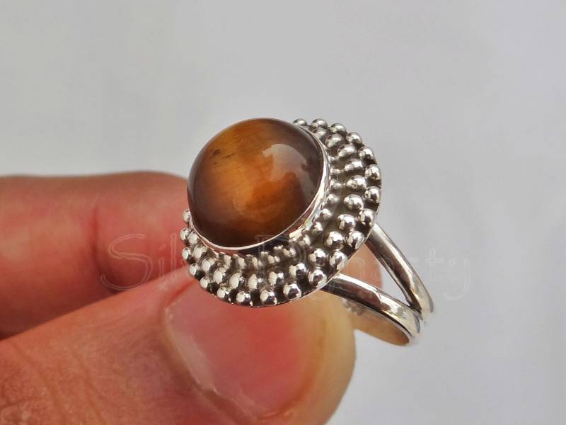 Handgemachter 925 Sterling Silber Ring Natürliches Tigerauge Edelstein von SilverDynasty