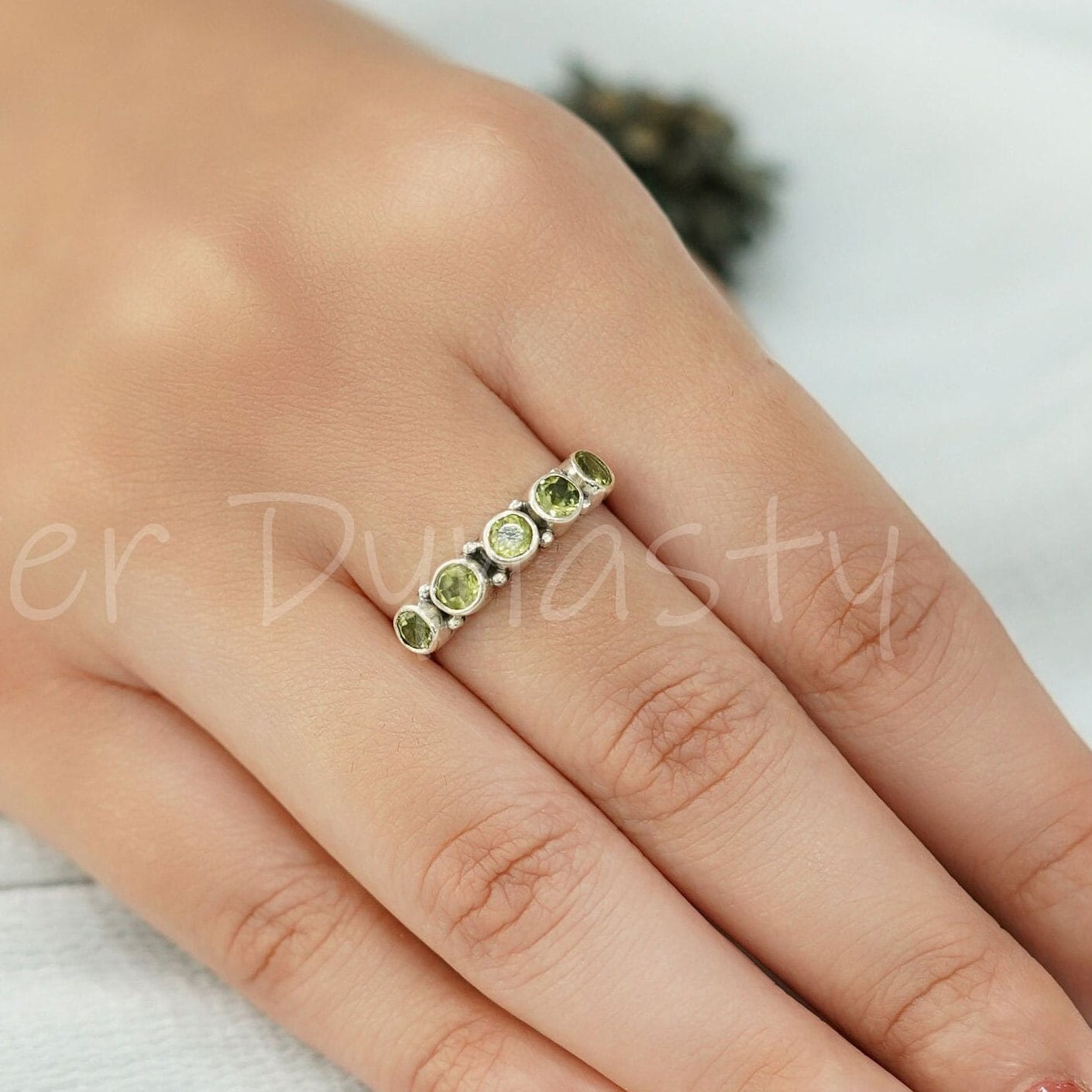 Natürlicher Peridot Ring, Handgemachter Silberring, 925 Massiv Sterling Silber Boho Ring Peridot, Für Frauen von SilverDynasty