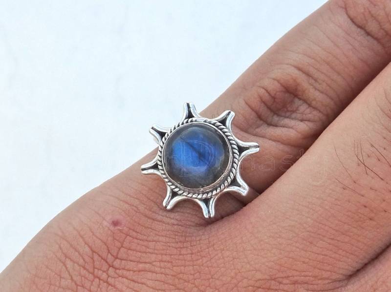 Runder Labradorit-Ring 925Er Sterling Silber Boho-Ring von SilverDynasty