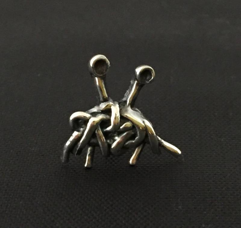 Fliegendes Spaghetti Monster Anstecknadel - Aus Sterling Silber Fliegendes Spaghetti Monster Anstecknadel - Aus Sterling Silber von SilverEarthDesign
