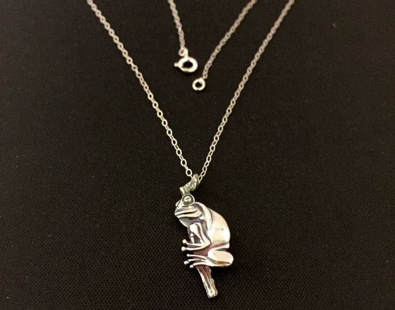 Frosch-Halskette - Sterling Silber 30 Mm An 17-Zoll-Kette Frosch-Halskette - Sterling Silber 30 Mm An 17-Zoll-Kette von SilverEarthDesign