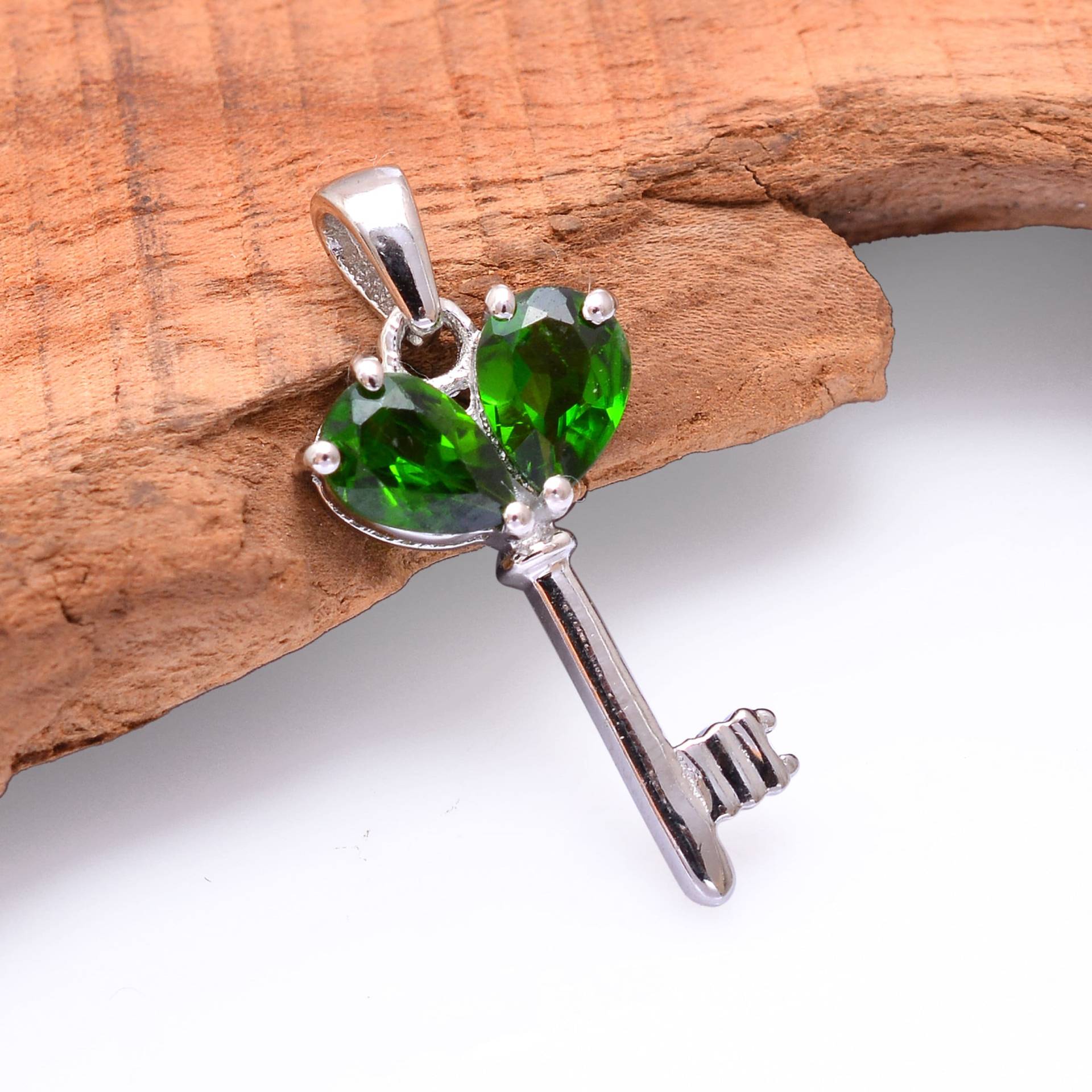 925 Sterling Silber Chrom Schlüsselanhänger ~ Aaa+ Diopside Halskette Für Sie Geburtstagsgeschenk Hochzeit Verlobung Frauen Anhänger Rl008 von SilverGlareJewelry