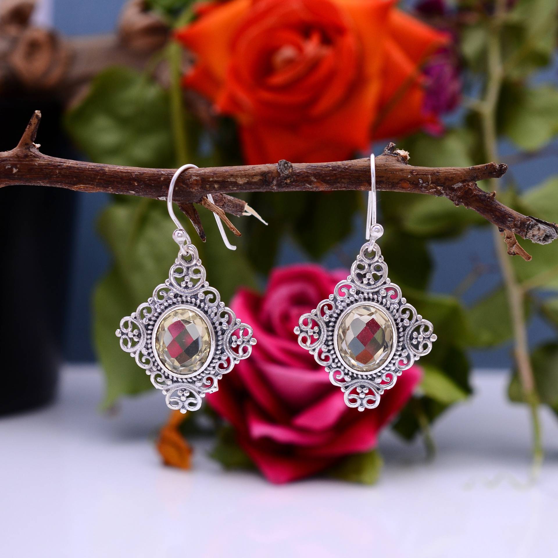 Aaa+ Natürlicher Citrin 925 Sterling Silber Oxidierte Ausgefallene Ohrringe Paar ~ Edelstein Feiner Handgemachter Silberschmuck Geschenkideen E1005 Aaa+ Natürlicher Citrin 925 Sterling Silber Oxidierte Ausgefallene Ohrringe Paar ~ Edelstein Feiner Handgemachter Silberschmuck Geschenkideen E1005 von SilverGlareJewelry