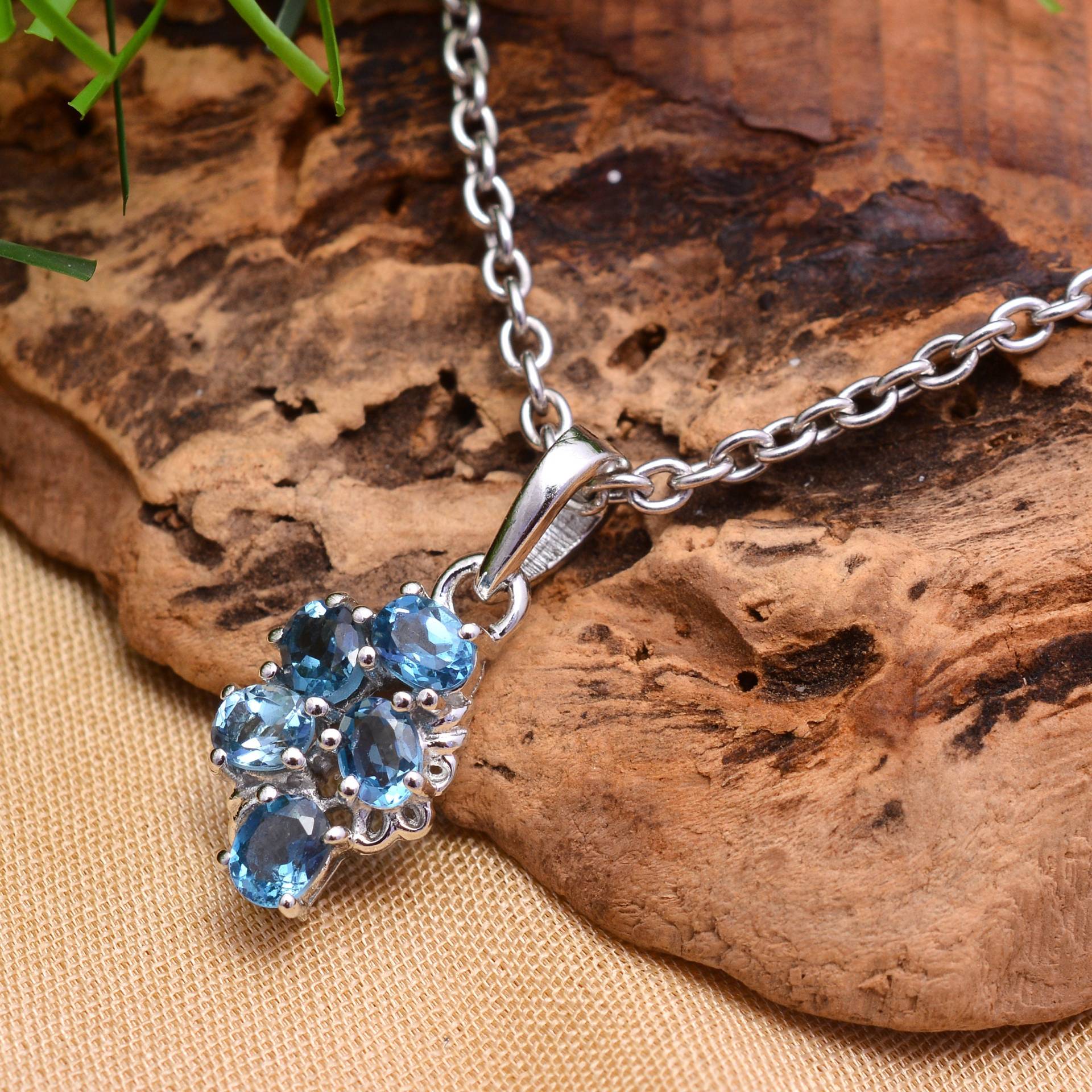 Aaa+ Natürlicher London Blue Topaz Silber Anhänger ~ 925 Sterling Topas Edelstein Handgemachte Halskette Geschenke Für Sie ~Stp11 von SilverGlareJewelry