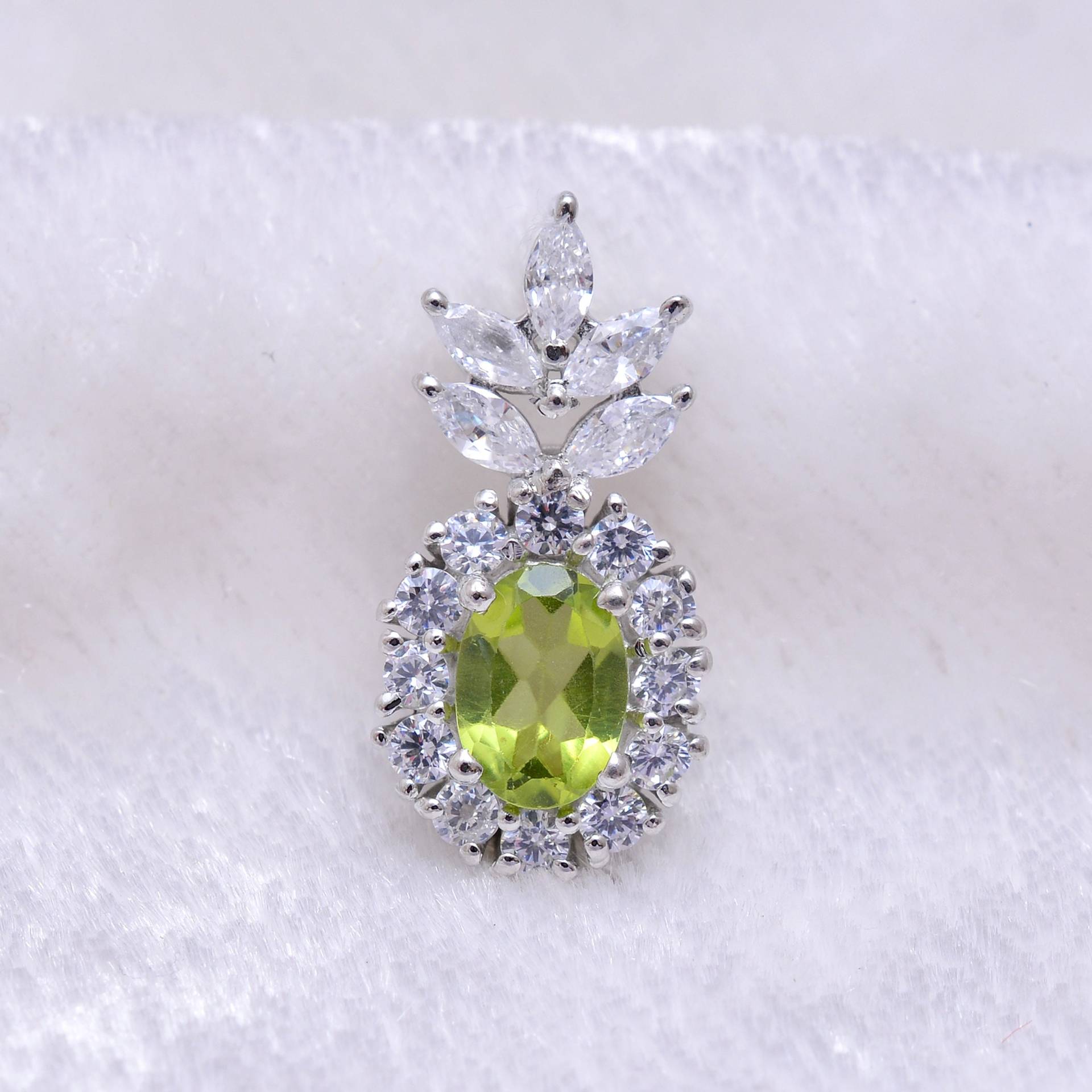 Aaa+ Peridot 925 Sterling Silber Anhänger ~ Natürlicher Ananas Feine Handgemachte Halskette Schmuck Geschenk Für Sie Rl100 von SilverGlareJewelry