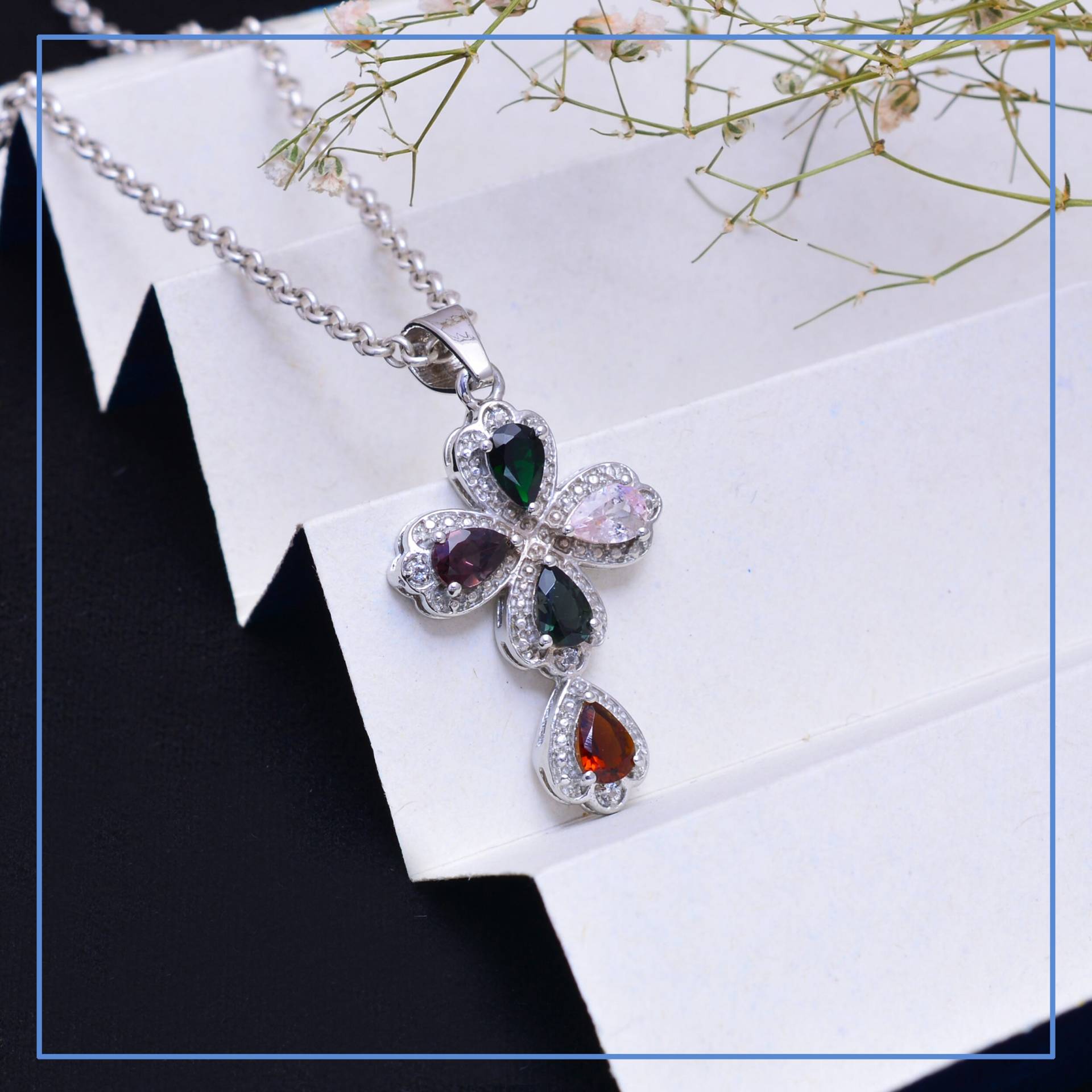 Natürlicher Aaa+ Multi Turmalin Heiliges Kreuz Anhänger ~ 925 Sterling Silber Handmade Halskette Geschenkanhänger Rs012 von SilverGlareJewelry