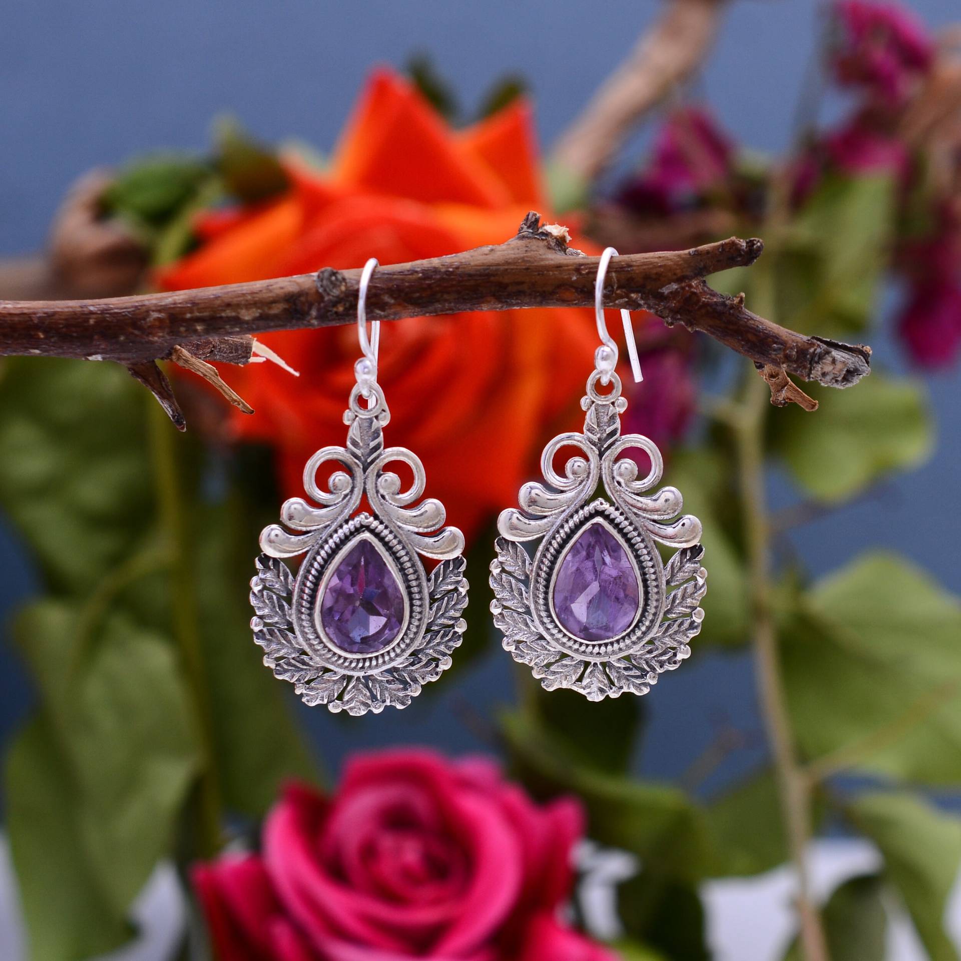 Natürlicher Amethyst Sterling Silber Oxidierte Birne Tropfen Ohrring ~ Edelstein 925 Fein Handgemachter Antiker Schmuck Geschenkideen 993 von SilverGlareJewelry