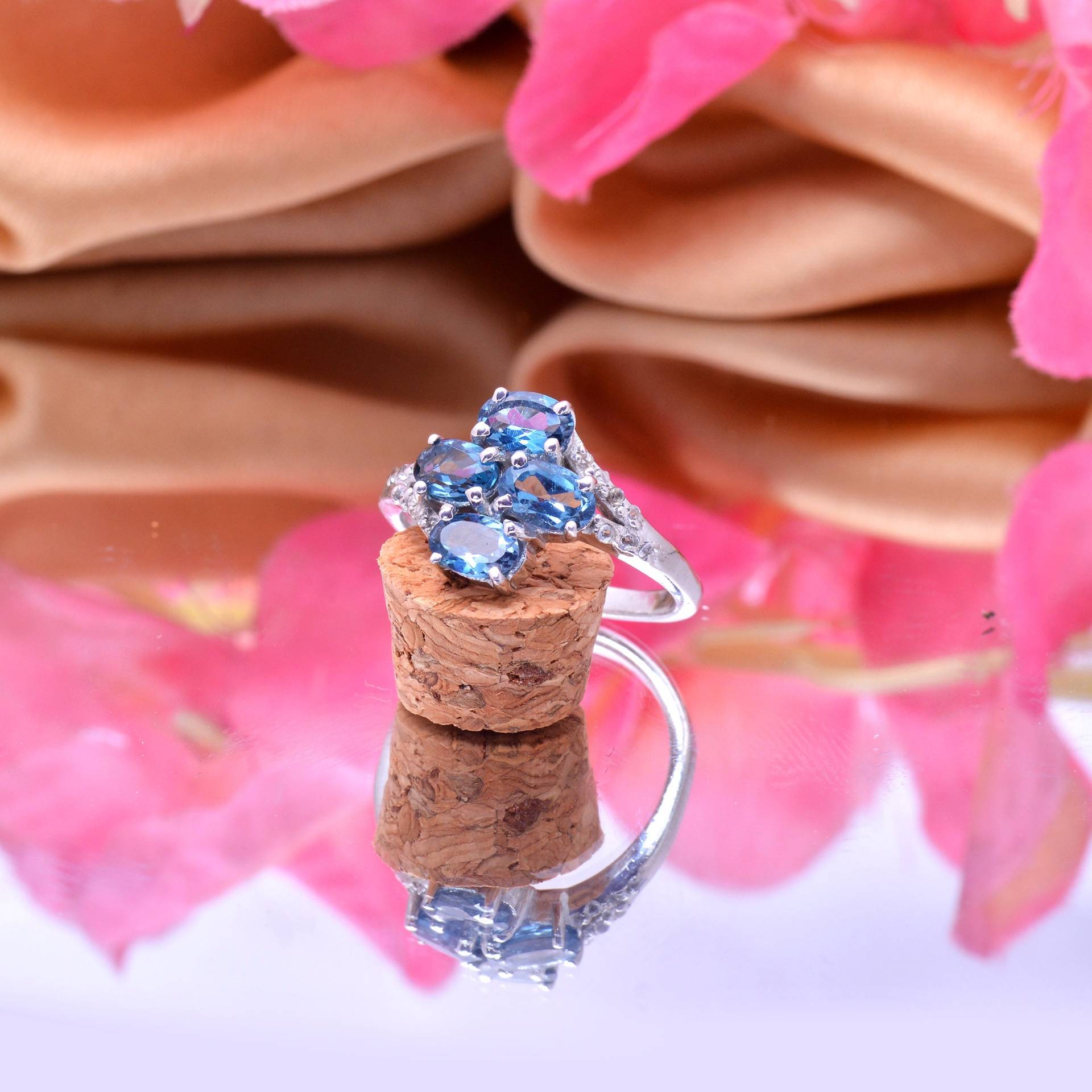 Natürlicher London Blue Topaz 925 Sterling Silber Fancy Ring ~ Edelstein Statement Boho Zierliche Handgemachte Geschenk Für Sie von SilverGlareJewelry