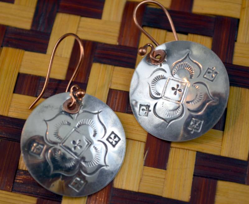 Ohrringe Aus Sterling Silber Und Kupfer Gefertigt von SilverHollyhocks