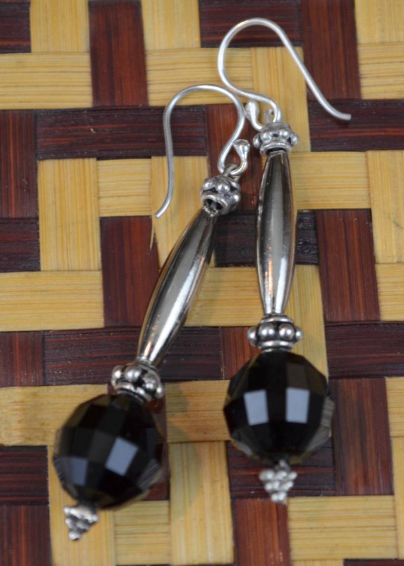 Ohrringe Mit Swarovski Kristall Und Silber Beads von SilverHollyhocks