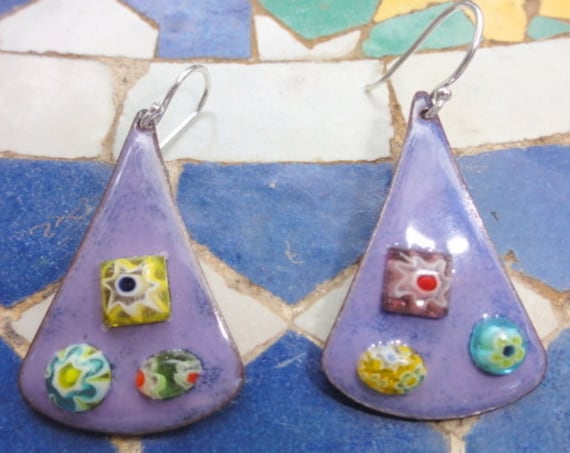 Ohrringe Mit Violetter Emaille Ohrringe Mit Violetter Emaille von SilverHollyhocks