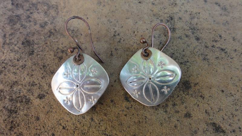 Silber Ohrringe Mit Stempel Blume Silber Ohrringe Mit Stempel Blume von SilverHollyhocks