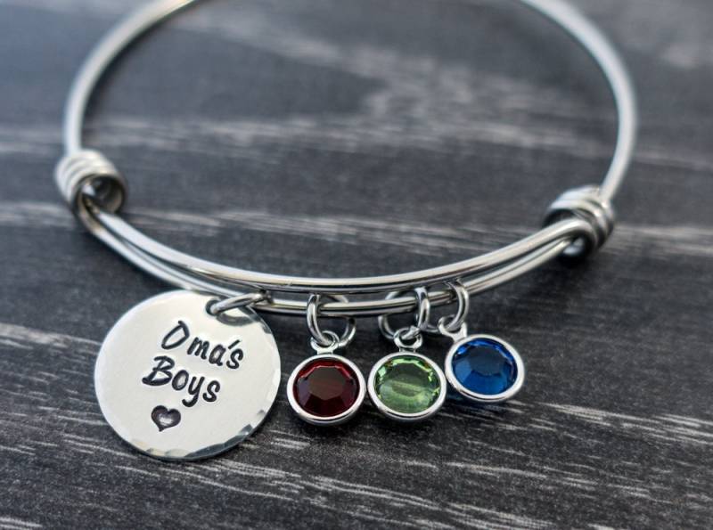 Charm Armband, Mutter Oma, Birthstone Mama Oma Armreif, Mimi, Personalisierte Name Von Hand Gestempelt von SilverImpressions