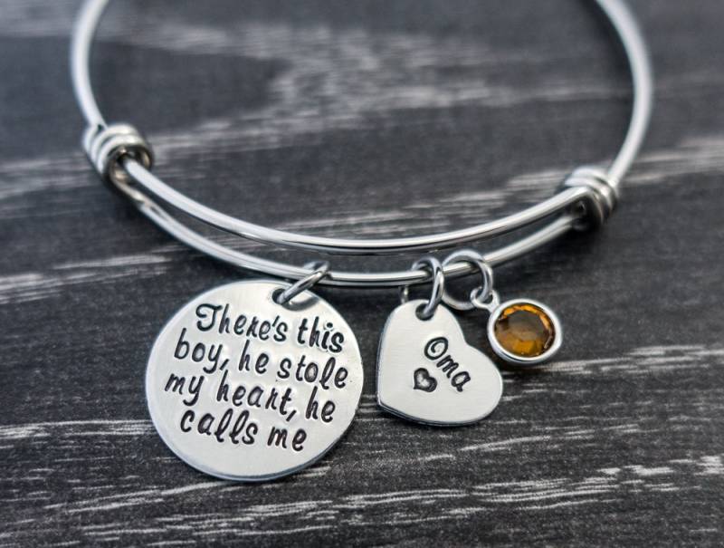 Charm Armband - Mama Name Es Gibt Diesen Jungen, Der Mein Herz Gestohlen Draht Armreif Schmuck von SilverImpressions