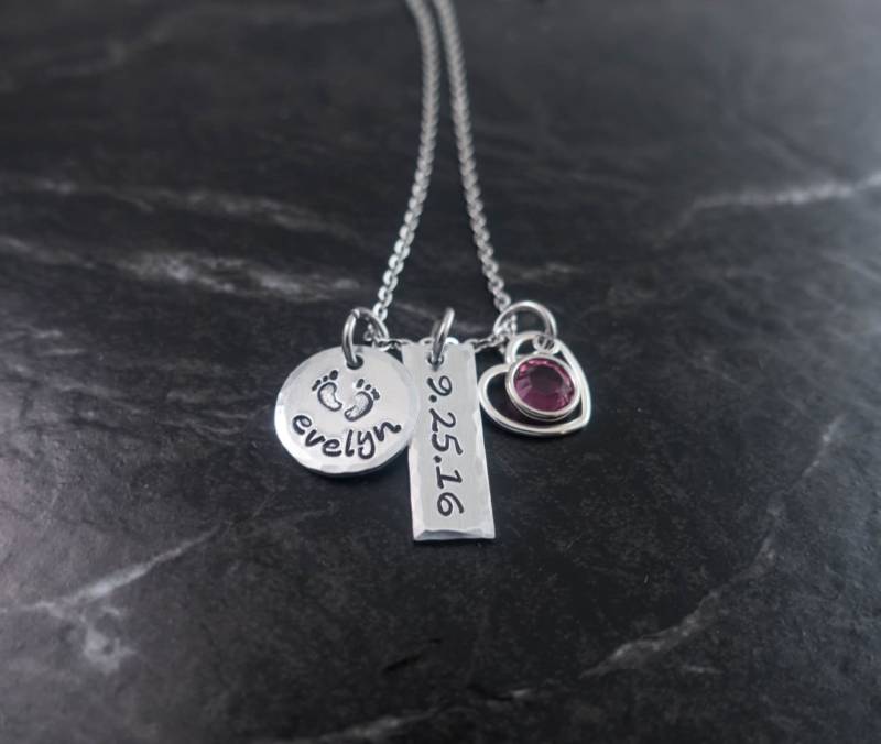 Mütter Halskette - Personalisiertes Geschenk Für Mama Baby Shower Charm Oma Neue Mutter Es Ist Ein Junge Mädchen von SilverImpressions
