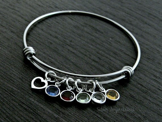 Personalisierte Charm Armband, Birthstone Armreif, Mutter Oma Geschenk von SilverImpressions