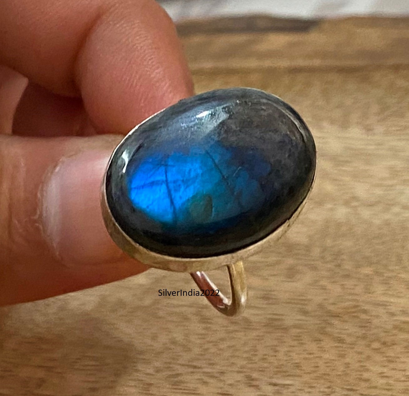 Labradorit Ring, 925 Sterling Silber Schlichter Bandring, Handgemachter Ehering, Frauen Sorgenring, Oval Blauer Stein Ring Labradorit Ring, 925 Sterling Silber Schlichter Bandring, Handgemachter Ehering, Frauen Sorgenring, Oval Blauer Stein Ring von SilverIndia2022