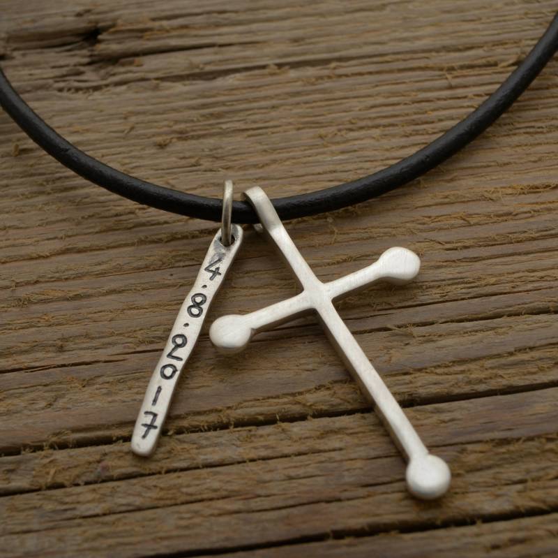 Sterling Silber Taufe Datum Kreuz, Personalisierte Konfirmation, Taufe, Kreuz Für Jugendliche St748 Sterling Silber Taufe Datum Kreuz, Personalisierte Konfirmation, Taufe, Kreuz Für Jugendliche St748 von SilverJewellerySpot