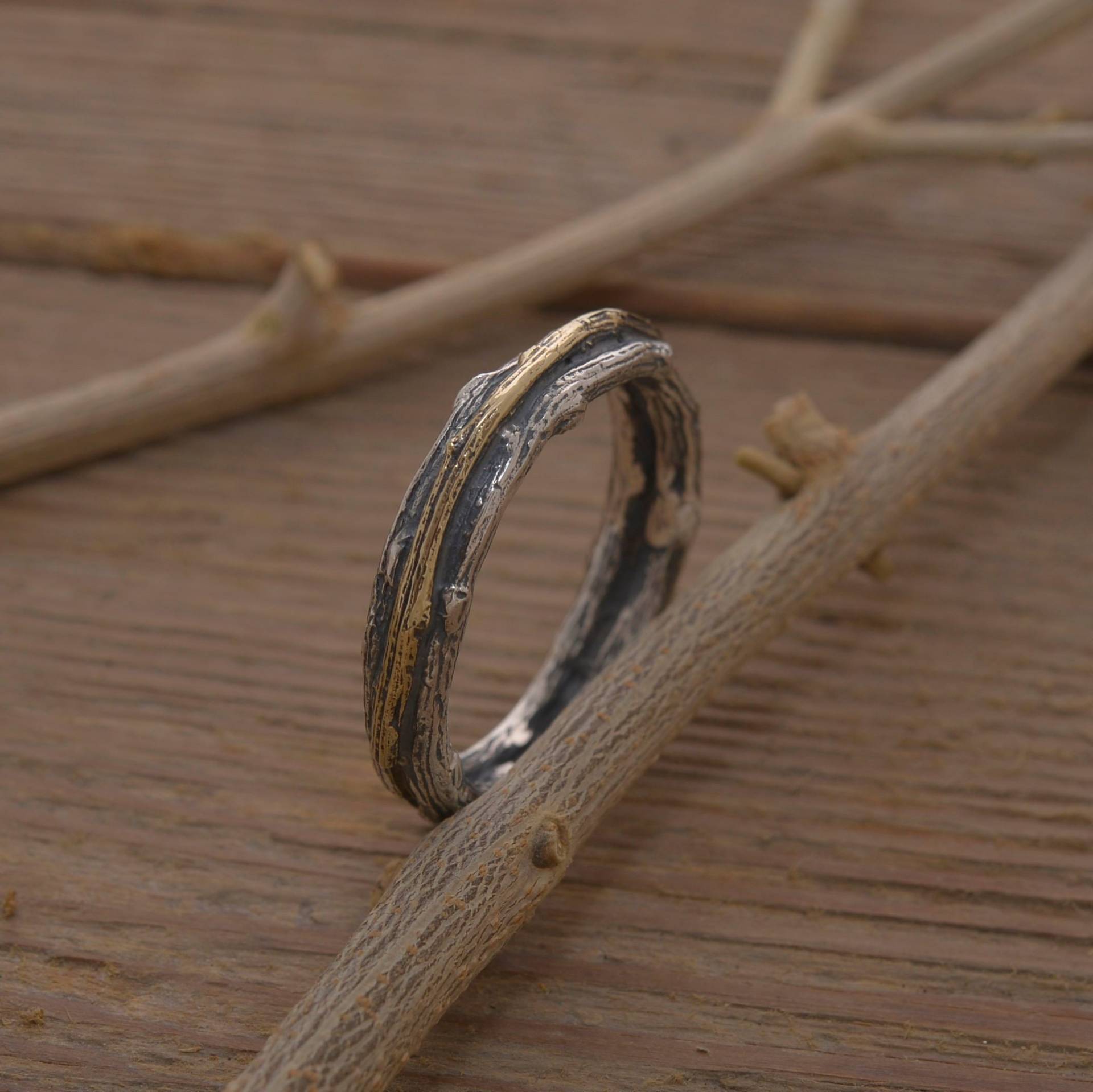 Zweig Silber & Gold 14Kt Ring, Baumrindenband, Da366 von SilverJewellerySpot