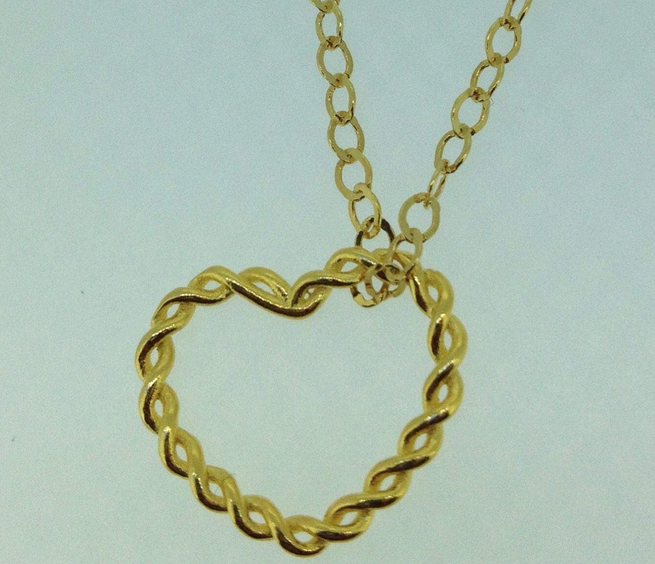Verdreht Gold Herzhalskette, Herz, Muttertagsgeschenk von SilverJewelryShopUS
