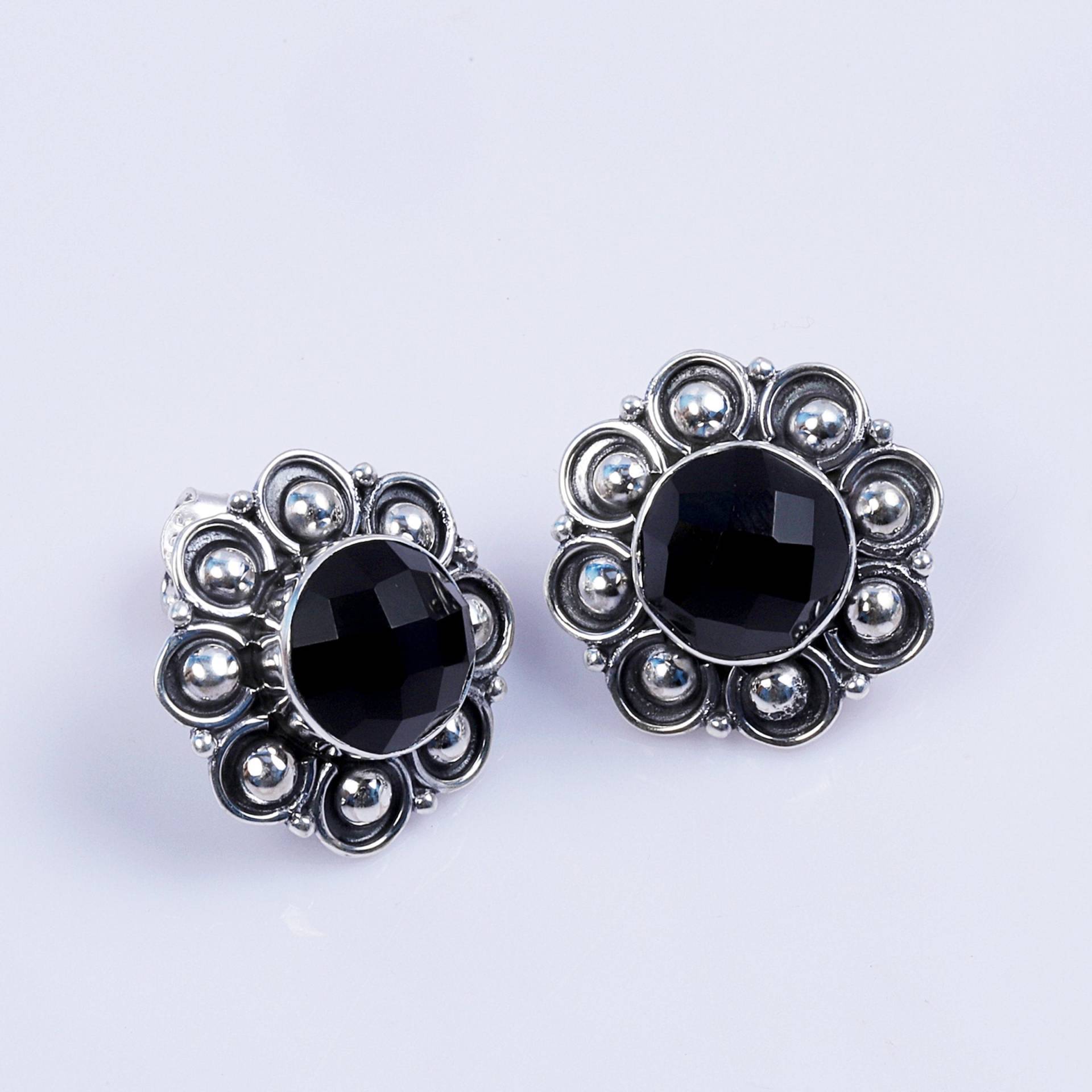 Natürliche Schwarze Onyx Ohrstecker, 925 Sterling Silber Blume Ohrring, Frauen Boho Schmuck Handgemacht von SilverJewelryStore1