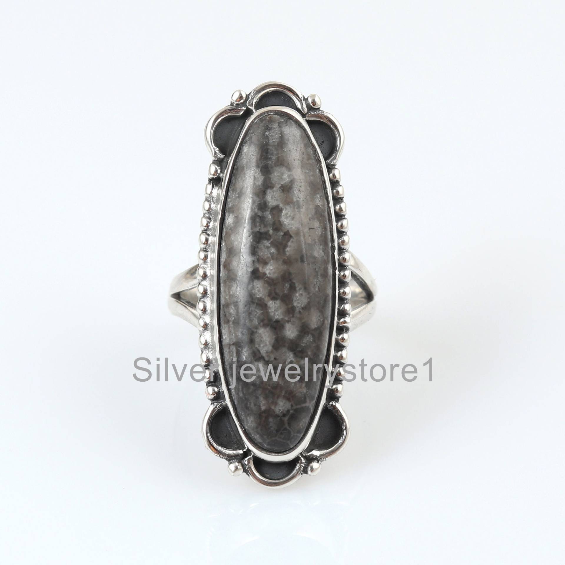 Rochenfossil-Korallenring, 925Er Sterlingring, Korallenring, Langer Ovaler Ring, Antiker Silberring, Damenring, Großer Steinring, Oxidierter Ring von SilverJewelryStore1