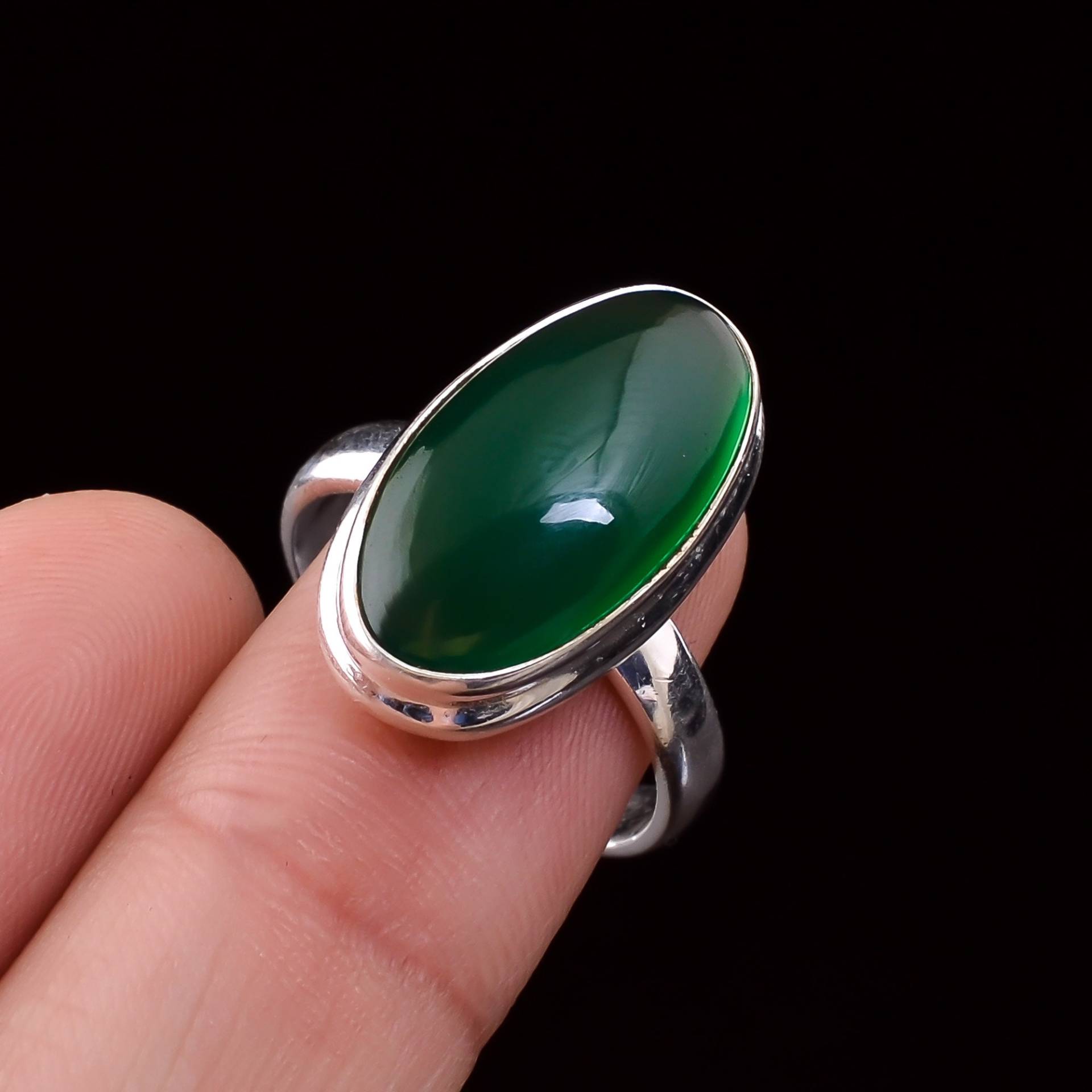 Handgemachte Sterling Silber Grüner Onyx Ring Oval Cabochon Design von SilverJewelryking