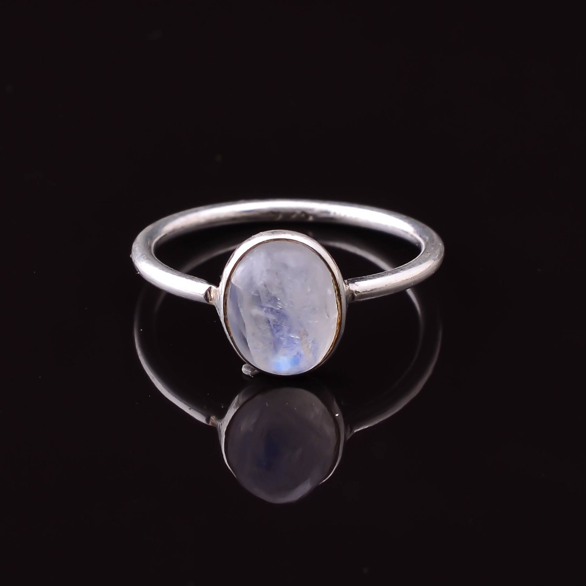 Handgemachte Sterling Silber Regenbogen Mondstein Ring - Oval Stein von SilverJewelryking