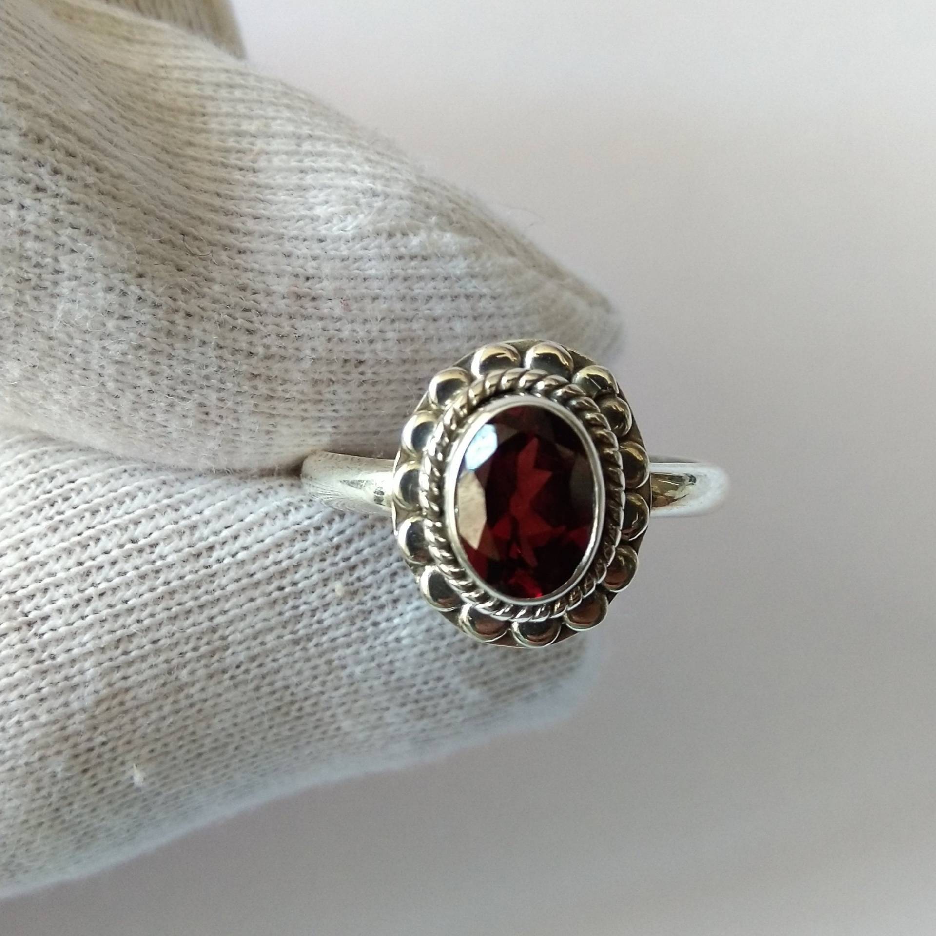 Handgemachter Sterling Silber Granat Ring Antiker Stil Januar Geburtsstein von SilverJewelryking
