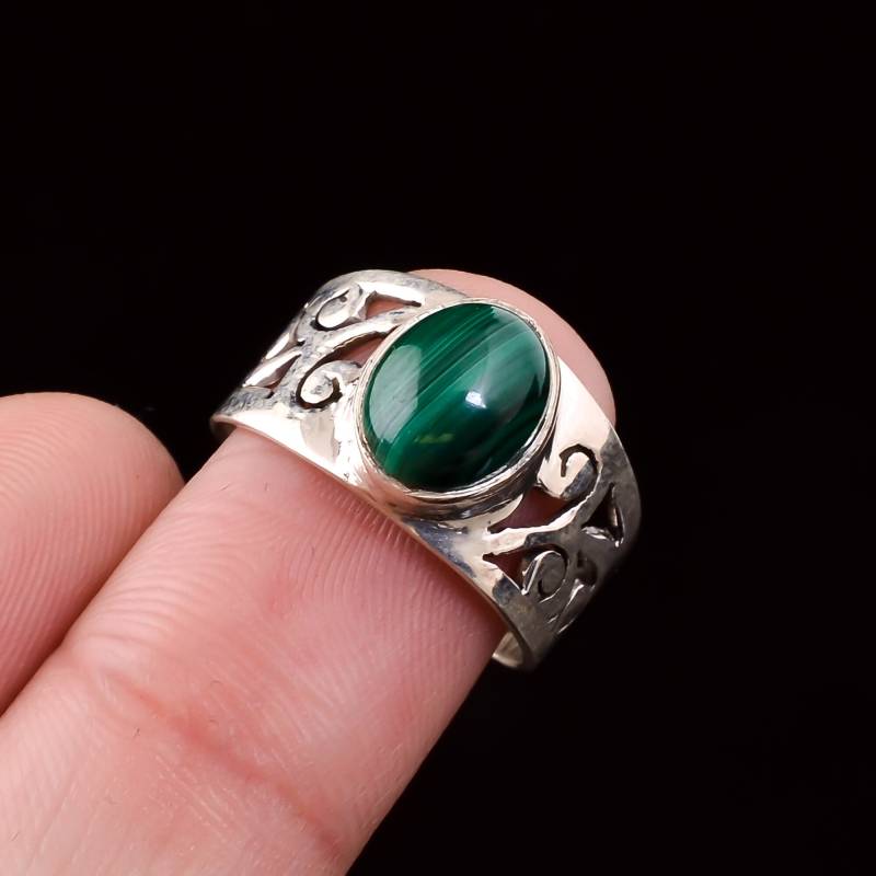 Handgemachter Sterling Silber Malachit Ring Oval Cabochon Verlobungsring von SilverJewelryking