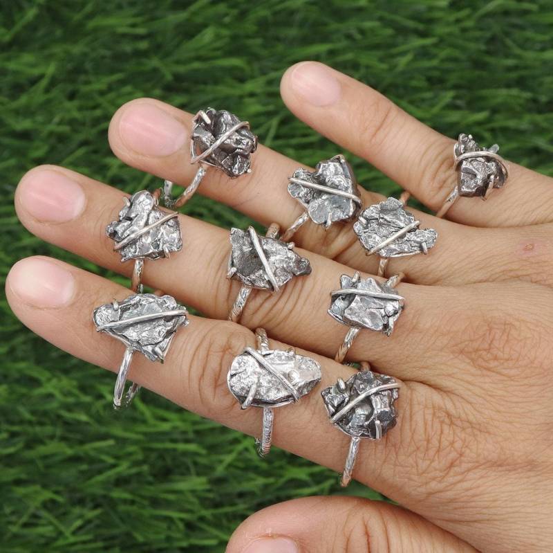 Meteorit Ring, Ring Für Frauen, Männer, Silber Handgemachter Roher Meteorit, Versprechensring, Edelsteinring von SilverJewels2002