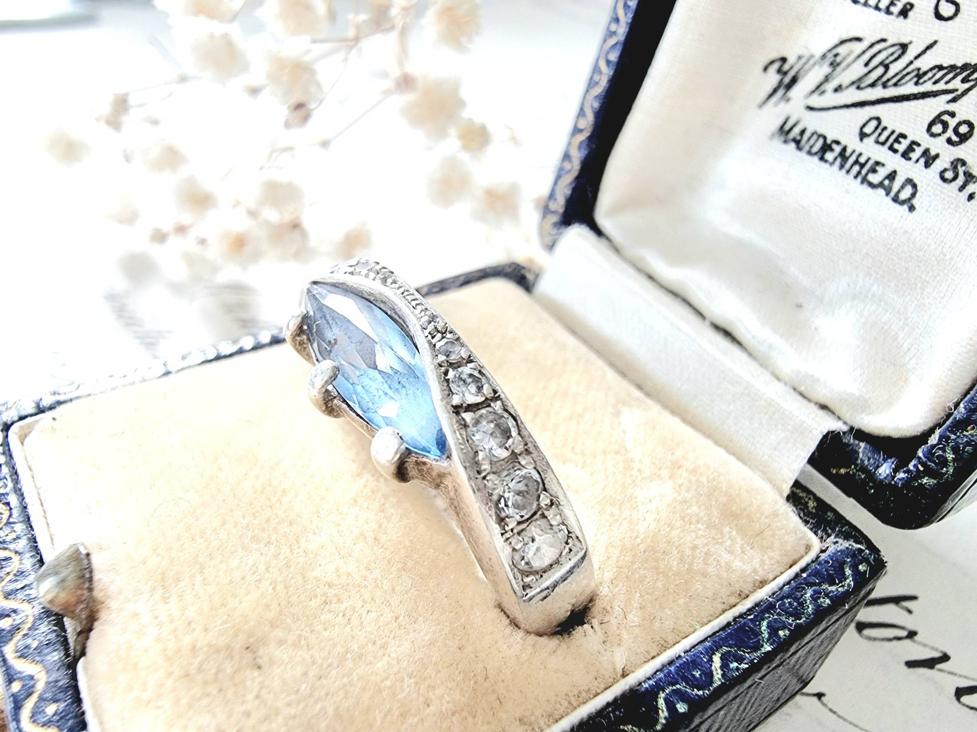 Vintage 17, 5mm Eleganter Topaz Ring Mit Zirkonia Sterling-Silber-Ring 925, Damenring Stein Oval Navette Schliff, Feminin Sportlich Aqua Blau von SilverLakeHouse