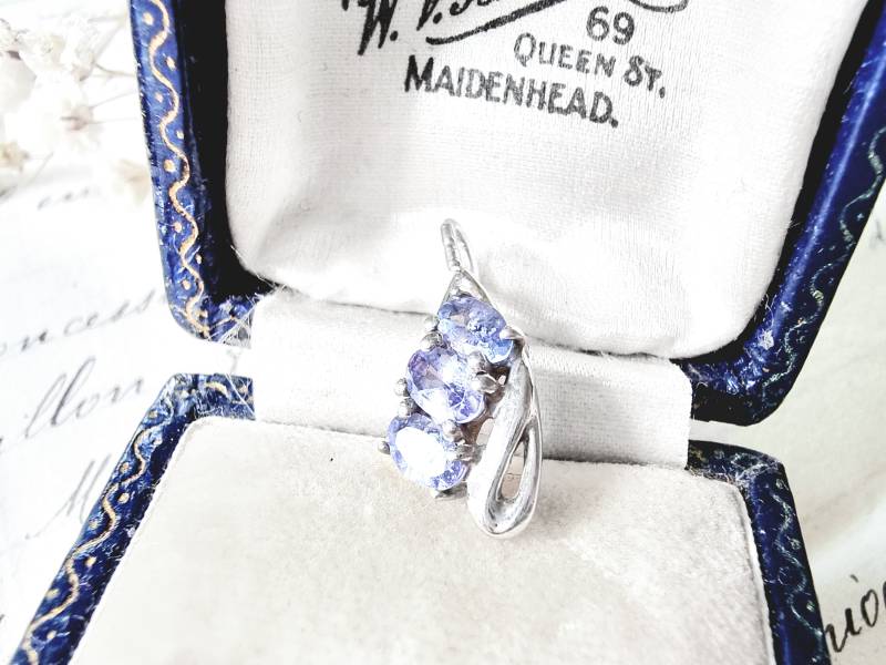 Zierlicher 925 Silberanhänger Blau, Sterlingsilber 3 Ovale Steine Hellblau, Edelsteinanhänger Für Damen Halskette, Kettenanhänger Himmelblau von SilverLakeHouse