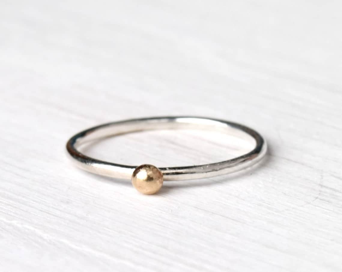 Gold-Punkt-Ring Oder Silber-Punkt-Ring, Stapelbar Silber Ring Mit Massivem Goldpunkt, Massiverose Gold Punkt, Silber Punkt Gold-Punkt-Ring Oder Silber-Punkt-Ring, Stapelbar Silber Ring Mit Massivem Goldpunkt, Massiverose Gold Punkt, Silber Punkt von SilverLinesJewelry
