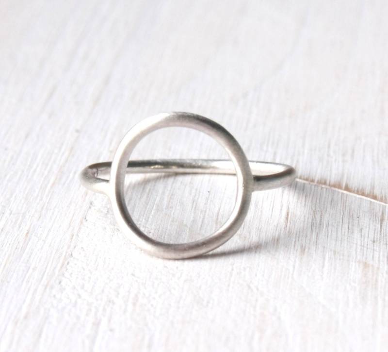 Kreis Ring, Halo Silberring, Karma Kreisring, Offener Kreisring Handgefertigt Kreis Ring, Halo Silberring, Karma Kreisring, Offener Kreisring Handgefertigt von SilverLinesJewelry