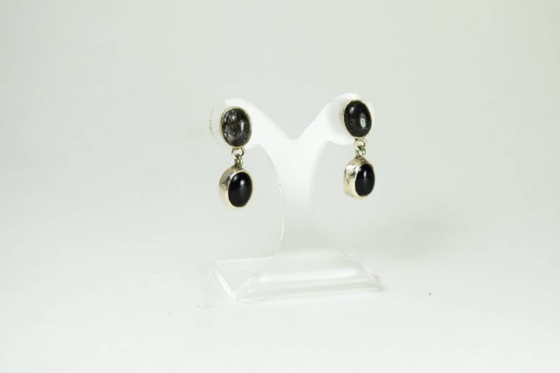 Schwarze Krawatte Erforderlich von SilverLiningJewelers