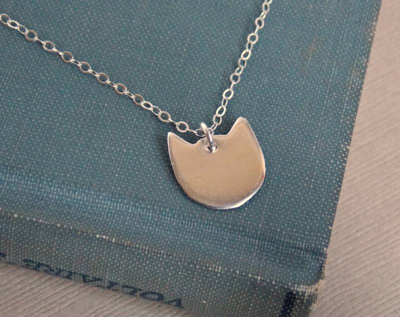 Katzenkopf Silhouette Halskette, Solide Sterling Silber Katze Katzenliebhaber, Haustier-Liebhaber, Kitty Tier Schmuck, Beste Freunde Halskette von SilverLotusDesigns