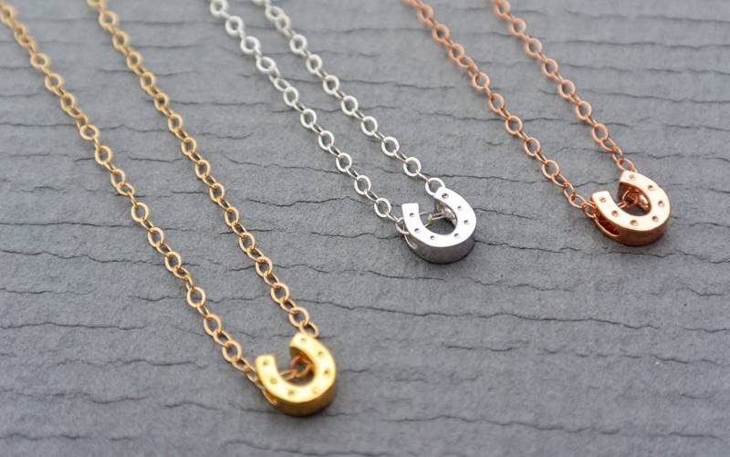 Klitzekleine Hufeisen Halskette, Silber Gold Roségold Glück Anhänger, Zierlicher Schmuck Für Jeden Tag, Schichtung Minimaler von SilverLotusDesigns