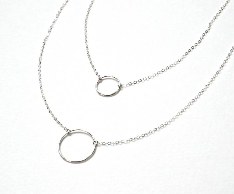 Silber Karma Halskette, Ring Doppel Strang Zarte Kreis Schmuck, Beste Freunde Geschenk von SilverLotusDesigns