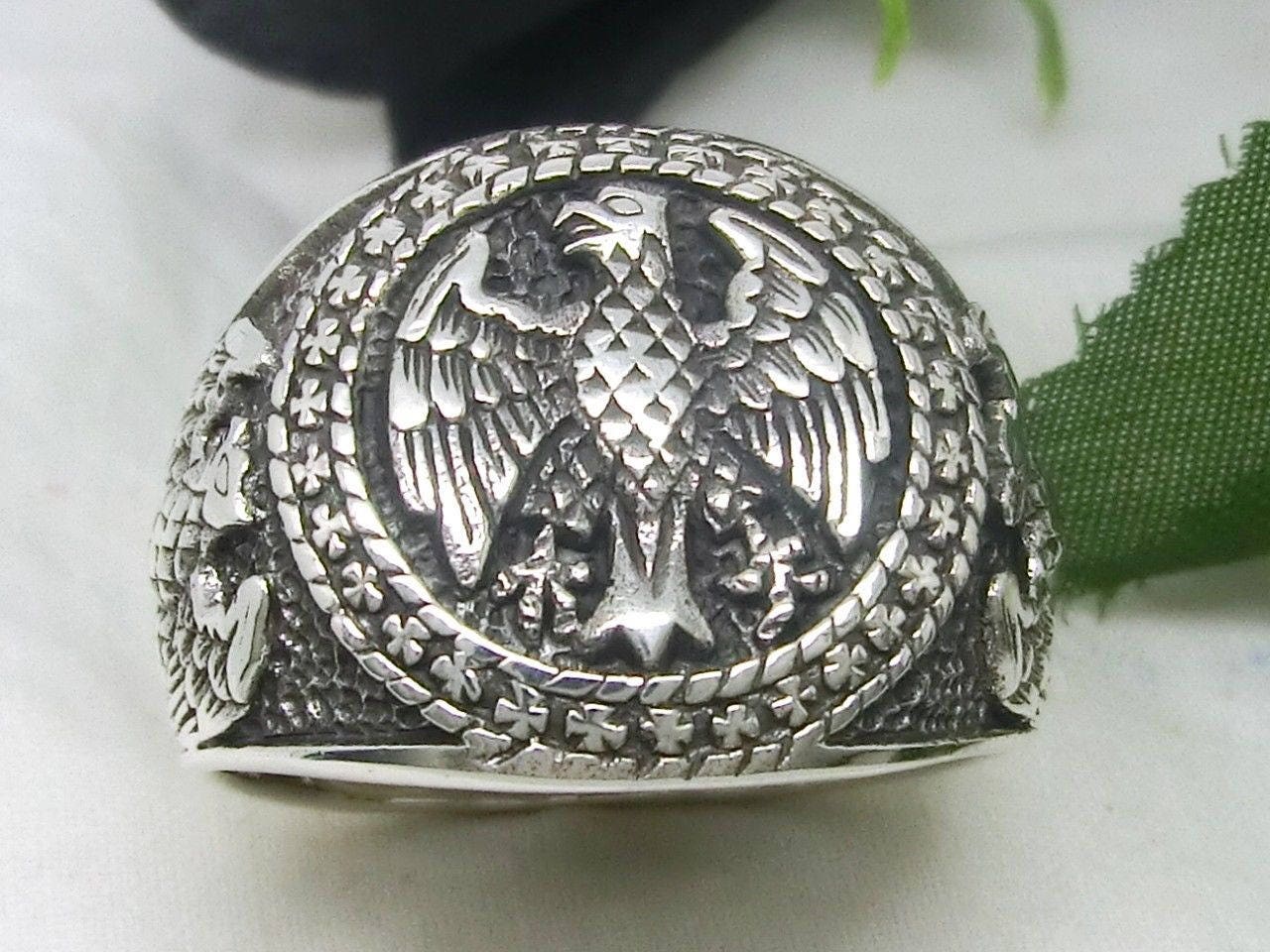 Flying Eagle Signet Sterling Silver 925 Handcrafted Ring Flying Eagle Signet Sterling Silver 925 Handcrafted Ring von SilverManiaUK